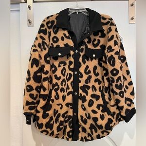 Leopard fleece shacket. Oversized. Super cute! Totally on trend. GUC!